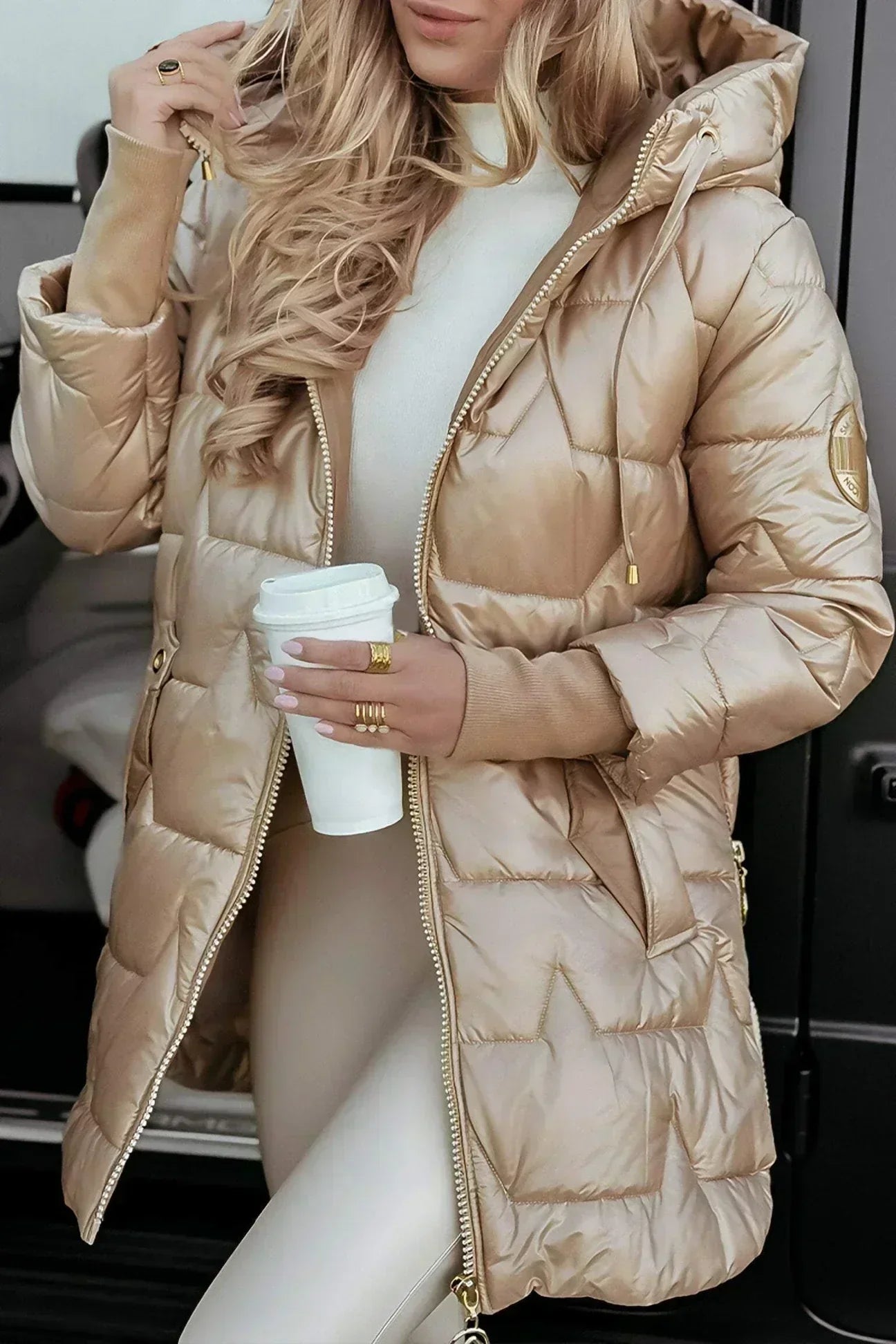Zéphirine | Lange, warme Steppjacke mit großzügiger Kapuze